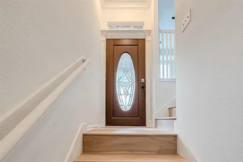 2150 Stacy Knoll Houston TX 77008