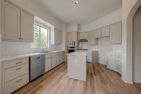 2150 Stacy Knoll Houston TX 77008
