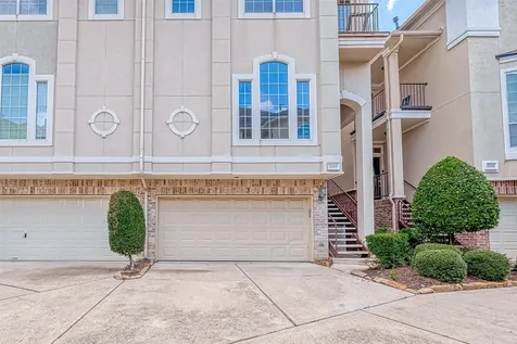 2150 Stacy Knoll Houston TX 77008