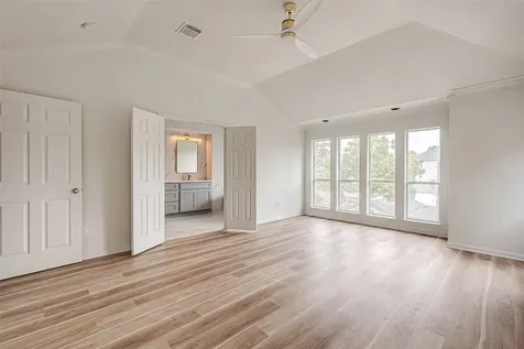 2150 Stacy Knoll Houston TX 77008