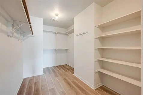 2150 Stacy Knoll Houston TX 77008