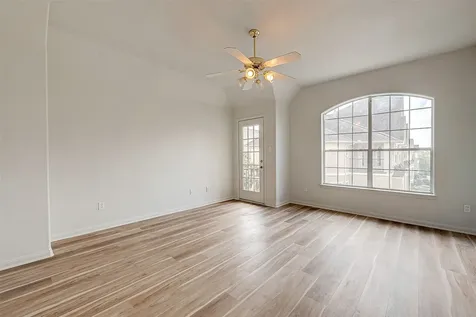2150 Stacy Knoll Houston TX 77008