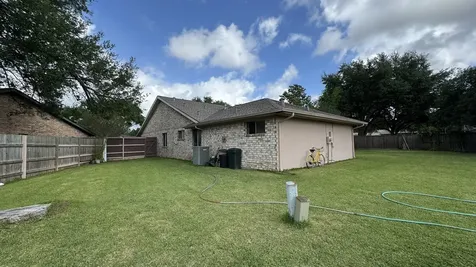 1919 Iron Ridge Sugar Land TX 77478