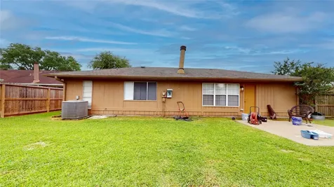 1022 Manorglen Drive Missouri City TX 77489
