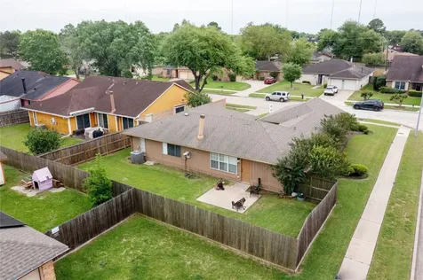 1022 Manorglen Drive Missouri City TX 77489