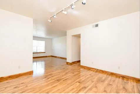 7233 Beechnut Street A Houston TX 77074