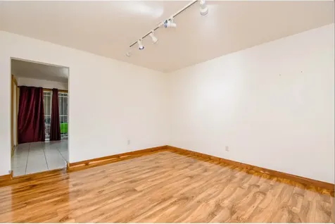 7233 Beechnut Street A Houston TX 77074