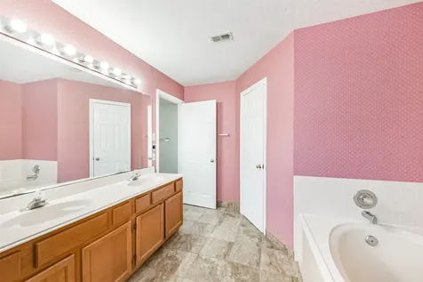 7063 River Garden Drive Houston TX 77095