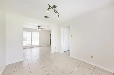 7063 River Garden Drive Houston TX 77095