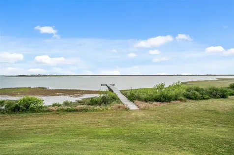 3204 Camp Hulen Drive Palacios TX 77465