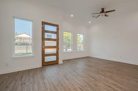 8449 Jutland Road B Houston TX 77033