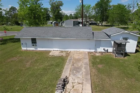 754 Yaupon Cove Drive Onalaska TX 77360