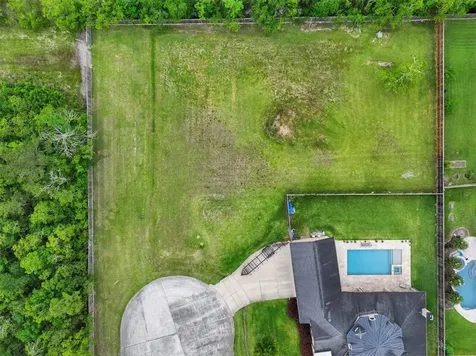 2082 Wilderness Trail Friendswood TX 77546