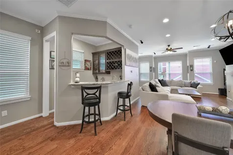 219 W 27th Street H Houston TX 77008