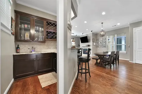 219 W 27th Street H Houston TX 77008