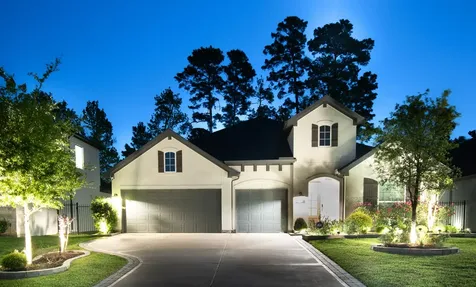 16 Mariposa Woods Drive Tomball TX 77375