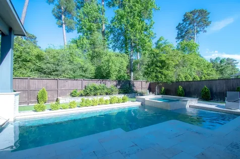 16 Mariposa Woods Drive Tomball TX 77375