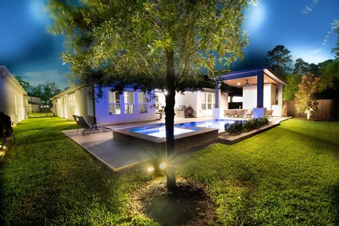 16 Mariposa Woods Drive Tomball TX 77375