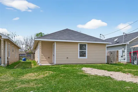7521 Dyer Street Houston TX 77088