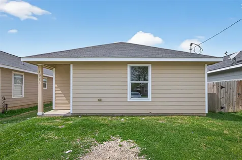 7521 Dyer Street Houston TX 77088