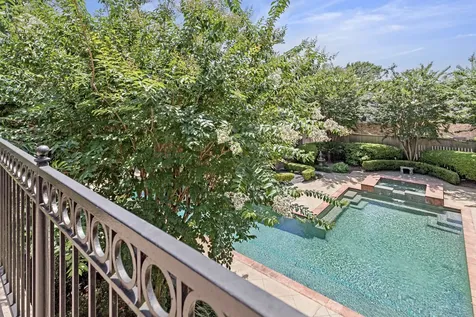 5035 Oakmont Drive Beaumont TX 77706