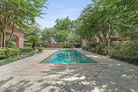 5035 Oakmont Drive Beaumont TX 77706