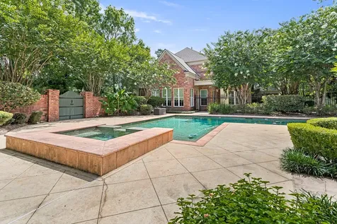 5035 Oakmont Drive Beaumont TX 77706