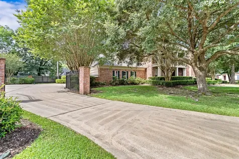 5035 Oakmont Drive Beaumont TX 77706