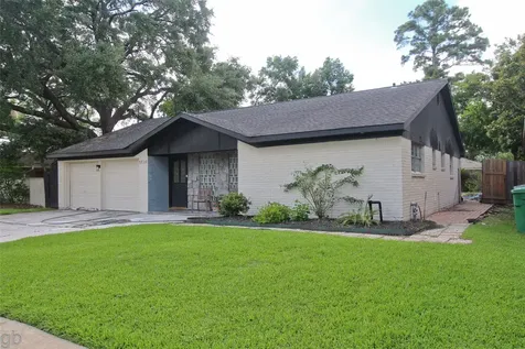5530 Loch Lomond Drive Houston TX 77096