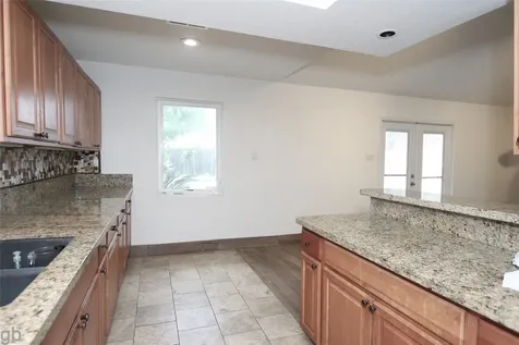 5530 Loch Lomond Drive Houston TX 77096
