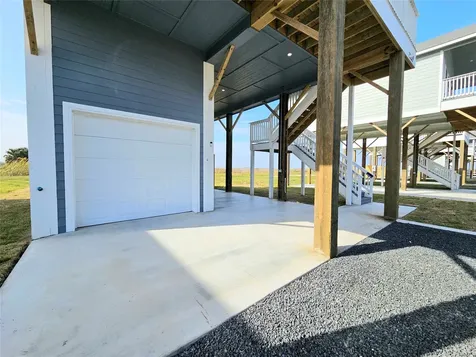 1075 Shady Lane Gilchrist TX 77617