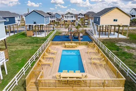 1075 Shady Lane Gilchrist TX 77617