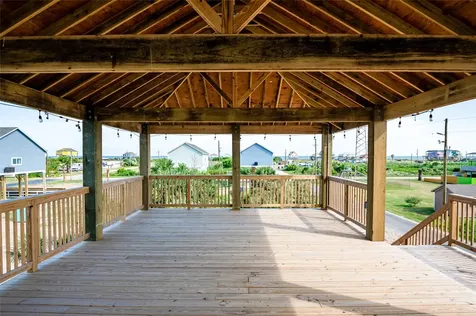 1075 Shady Lane Gilchrist TX 77617