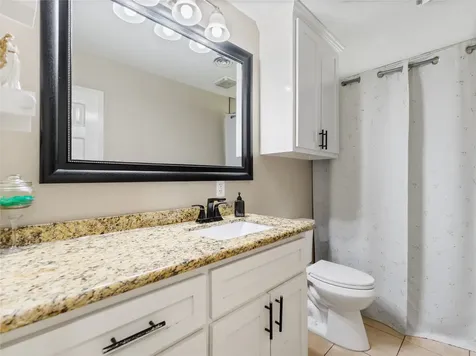 404 E Elizabeth Avenue Palacios TX 77465