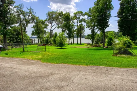 118 Waterwood Drive Huffman TX 77336