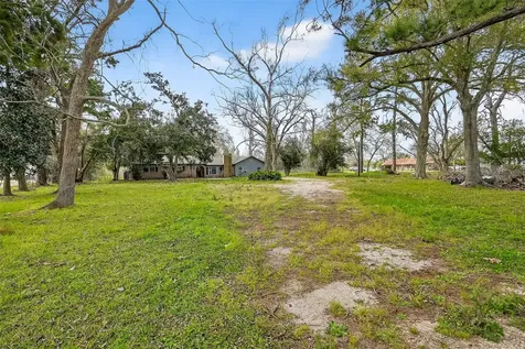7411 Highway 36 Jones Creek TX 77541