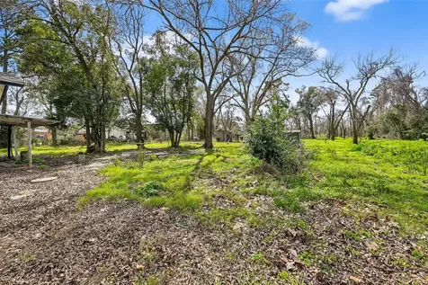 7411 Highway 36 Jones Creek TX 77541