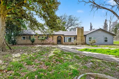 7411 Highway 36 Jones Creek TX 77541