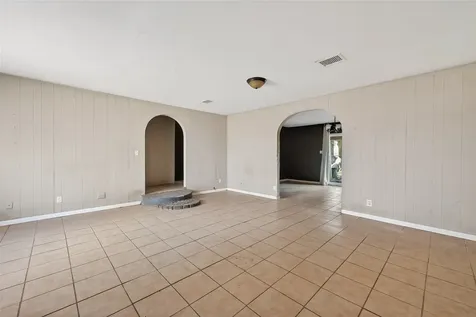 7411 Highway 36 Jones Creek TX 77541