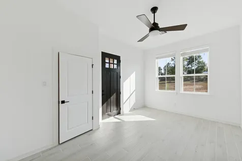 113 Roebuck Lane New Waverly TX 77358