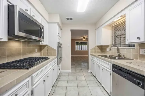 7818 Kellwood Drive Houston TX 77040