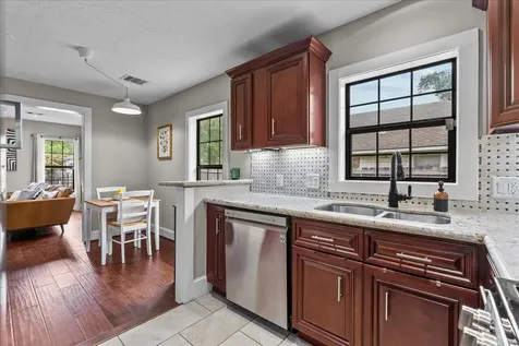 1906 Chew Street Houston TX 77020