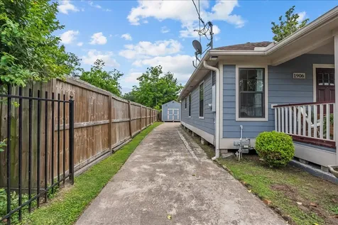 1906 Chew Street Houston TX 77020