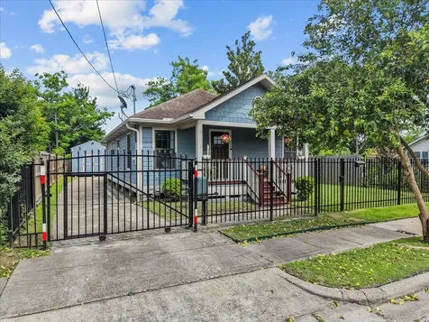 1906 Chew Street Houston TX 77020