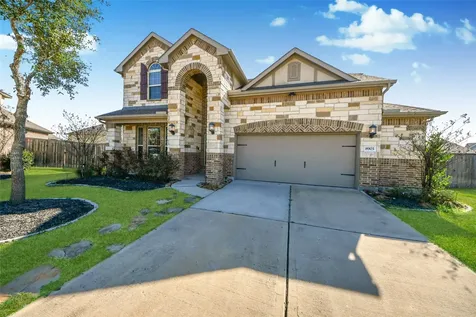 8903 Lost Castle Way Cypress TX 77433