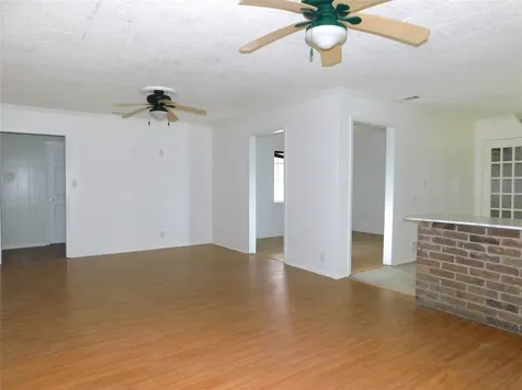 618 Temple Street Woodville TX 75979