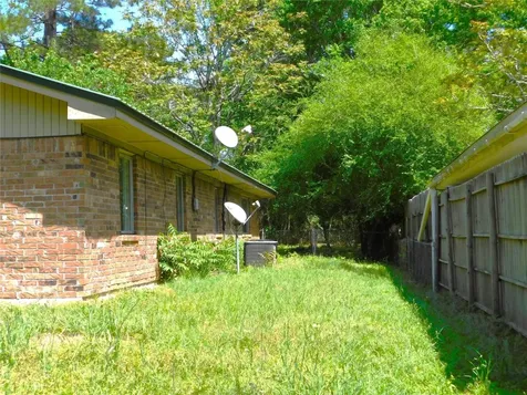 618 Temple Street Woodville TX 75979