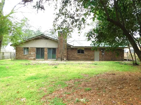 618 Temple Street Woodville TX 75979