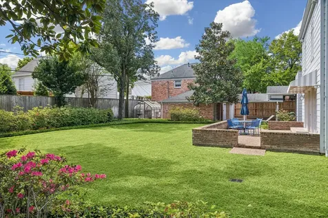 2133 Inwood Drive Houston TX 77019