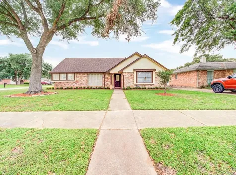 13526 Sherwood Street Sugar Land TX 77498